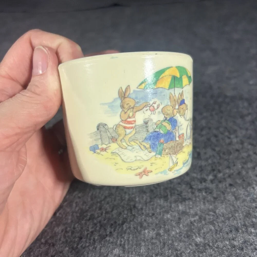 Royal Doulton BUNNYKINS Mug Beach Day‎ Plastic 1994